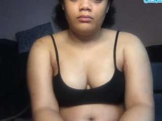 infinitiwhitebaby's CamSoda show and profile