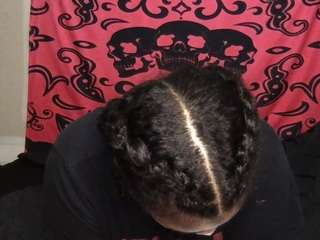 infinitiwhitebaby's CamSoda show and profile