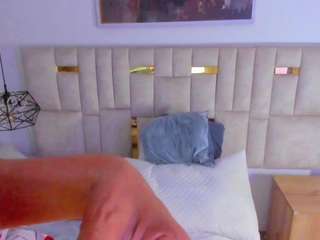 konnynaugthy's CamSoda show and profile