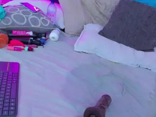 KonnyNaugthy's Live Sex Cam Show