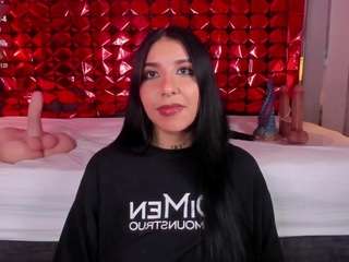 Live webcam model leiawong on Soda Cams