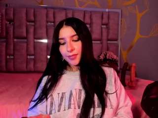 leiawong's CamSoda show and profile