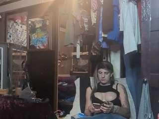 Alanahsinns live cam preview