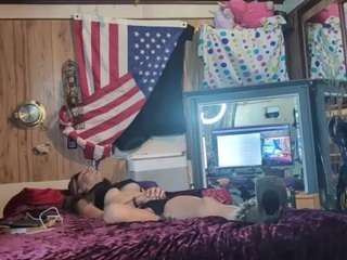 Alanahsinns live cam preview