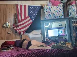 Alanahsinns live cam preview