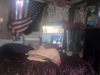 Alanahsinns live cam preview