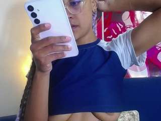 cinnamon-7 Live Webcam on CamSoda