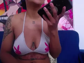 cinnamon-7's Live Sex Cam Show