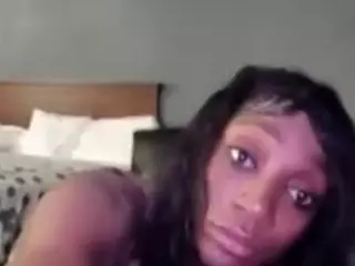 luckiluxxx's Live Sex Cam Show
