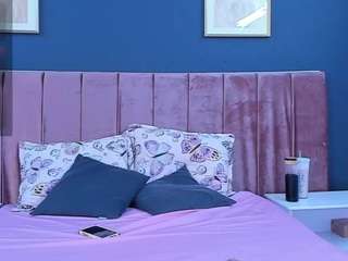 Live webcam model riaasgremory on Soda Cams