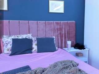 le modèle riaasgremory est en webcam porno dans un show sur le site camsoda, il possède les tags suivants: amateur,spank,lovense,lush,multiple orgasms,naked,nipple piercings,public,pussy,sexy,shaved pussy,squirter,hot,strip,tattoos,tease,teen-18,thin,tittyfuck,toys