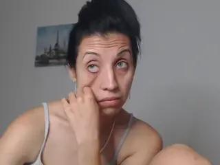 sweetmiky's Live Sex Cam Show