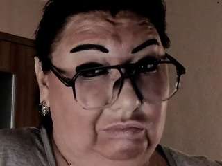 zarrax's CamSoda show and profile