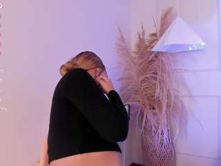 arianne-ferrer live cam profile