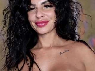 ell3thestar Live Webcam on CamSoda