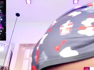 IvonneMorris's Live Sex Cam Show