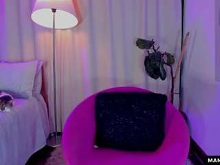 manuvelez Live Webcam on CamSoda