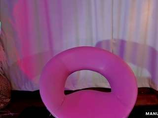 Manuvelez's cam show statistics and live stream