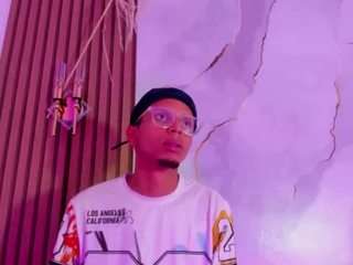 NaughtyFusion_OS live cam preview