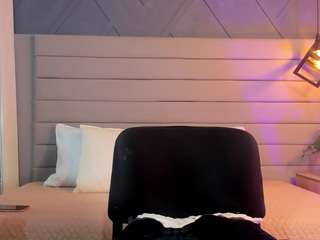  ladyluminary chat room