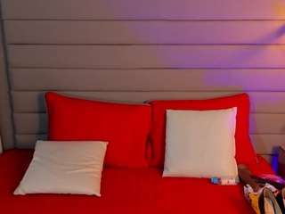 ladyluminary Live Webcam on CamSoda