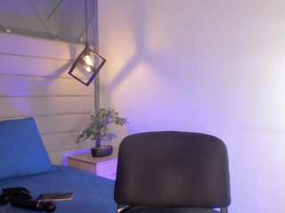 Live webcam model ladyluminary on Soda Cams