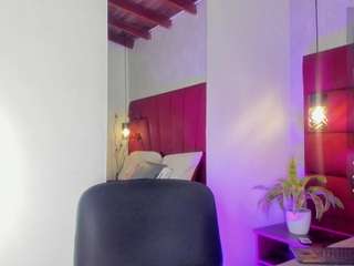 ladyluminary Live Webcam on CamSoda