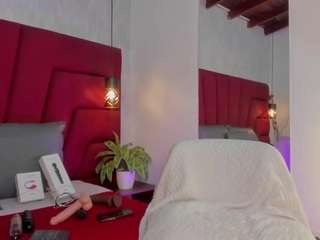 ladyluminary live webcam show