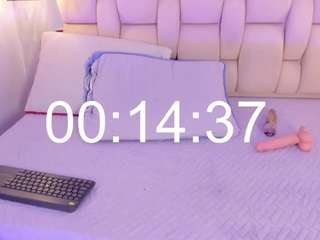 LadyLuminary live webcam show