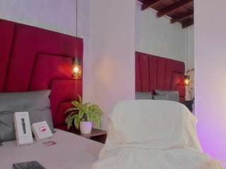 LadyLuminary live webcam show