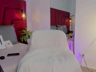 Ladyluminary's cam show statistics and live stream