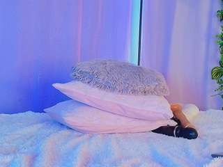 liccy hall live webcam show