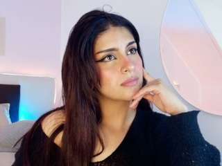 LILITH SAVETT live webcam show