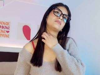 LILITH SAVETT