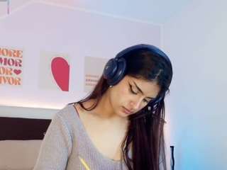 LILITH SAVETT