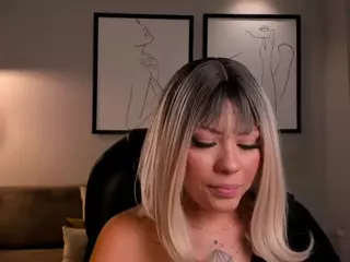 LouiseRizzo's Live Sex Cam Show