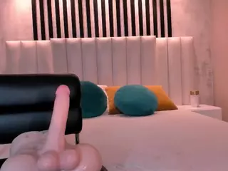 LouiseRizzo's Live Sex Cam Show