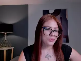 LouiseRizzo's Live Sex Cam Show