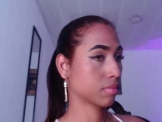 alice-massie1 Live Webcam on CamSoda