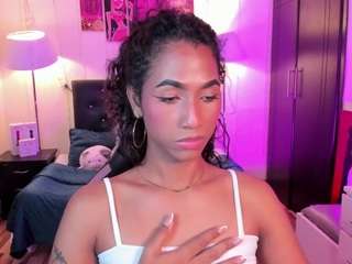 alice-massie1 Live Webcam on CamSoda