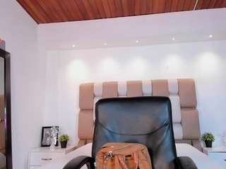 isabellaa-joness Live Webcam on CamSoda