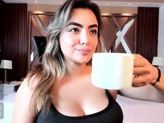 isabellaa-joness Live Webcam on CamSoda