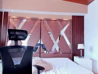 isabellaa-joness Live Webcam on CamSoda