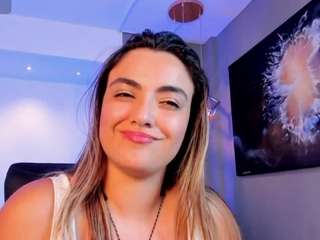 Isabellaa-Joness