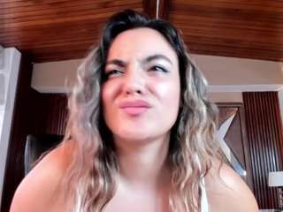 isabellaa-joness