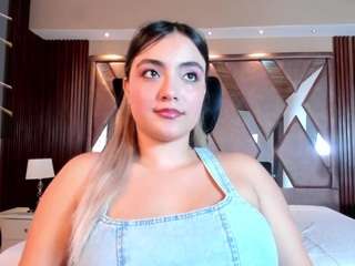 isabellaa-joness
