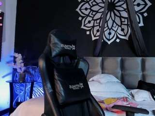 isabellaa-joness