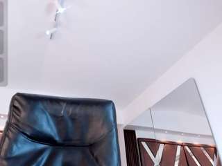 Isabellaa-Joness live cam preview