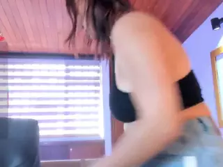 Isabellaa-Joness's Live Sex Cam Show