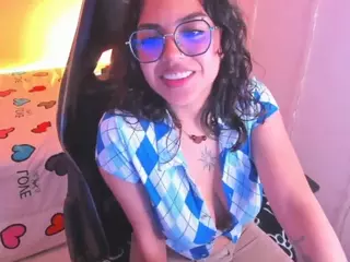 Littlelua's Live Sex Cam Show